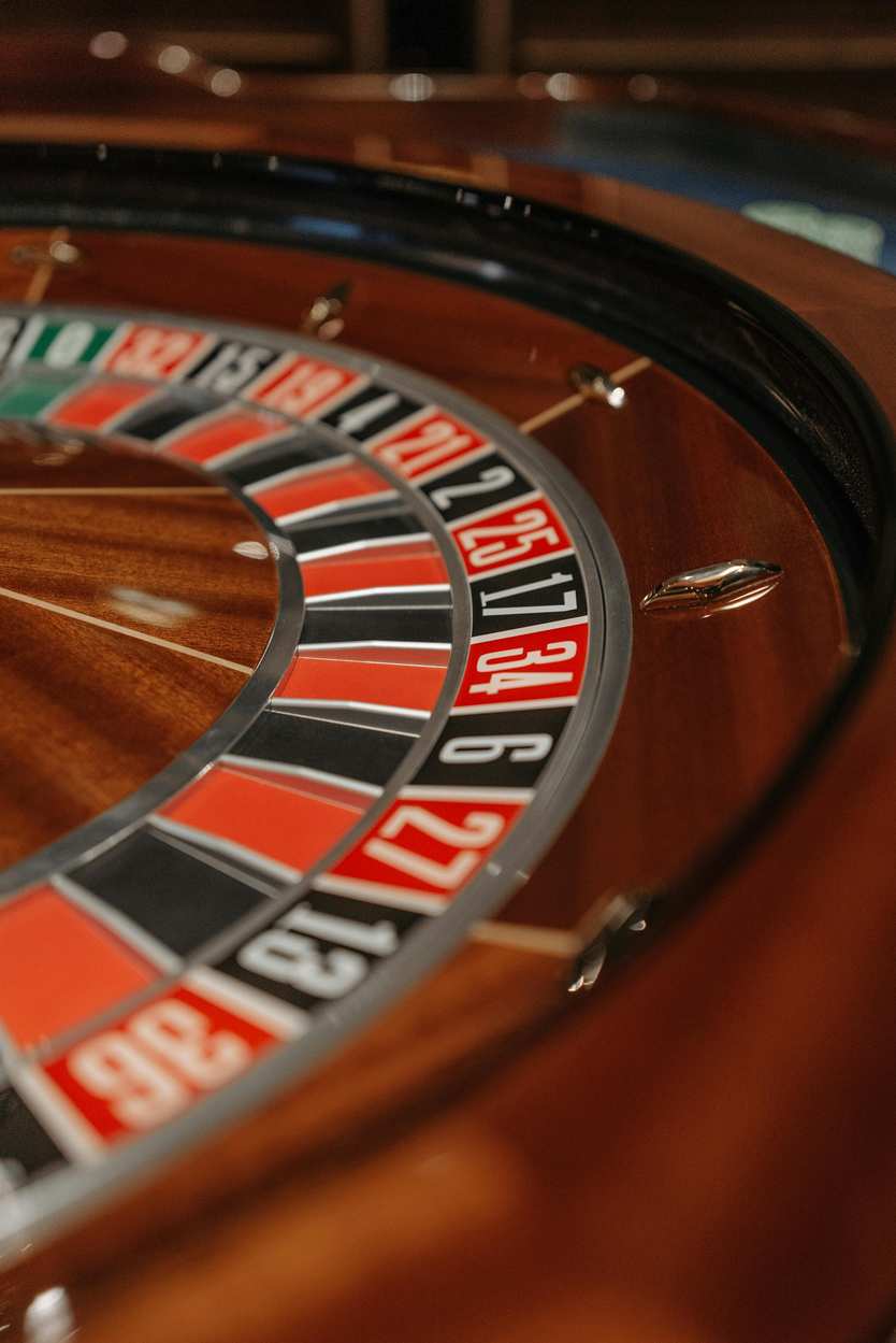 The Revolution of Realism: How Live Dealers Transformed the Online Casino Industry The Revolution of Realism: How Live Dealers Transformed the Online Casino Industry